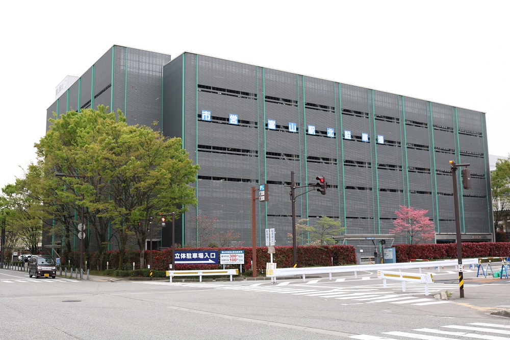 環水公園 周辺 駐車場